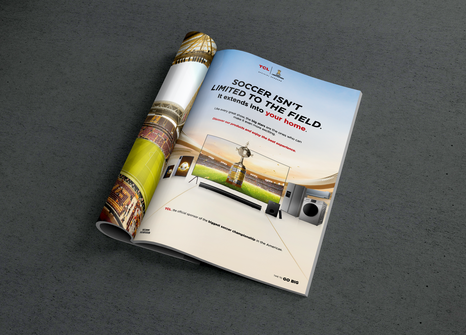 MAGAZINE PSD MOCKUP